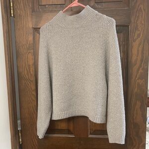 Old Navy Light Gray Women's Turtleneck Sweater